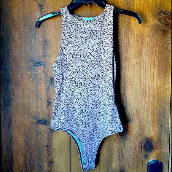 Women’s Leopard Bodysuit sz XS - Picture 1 of 3